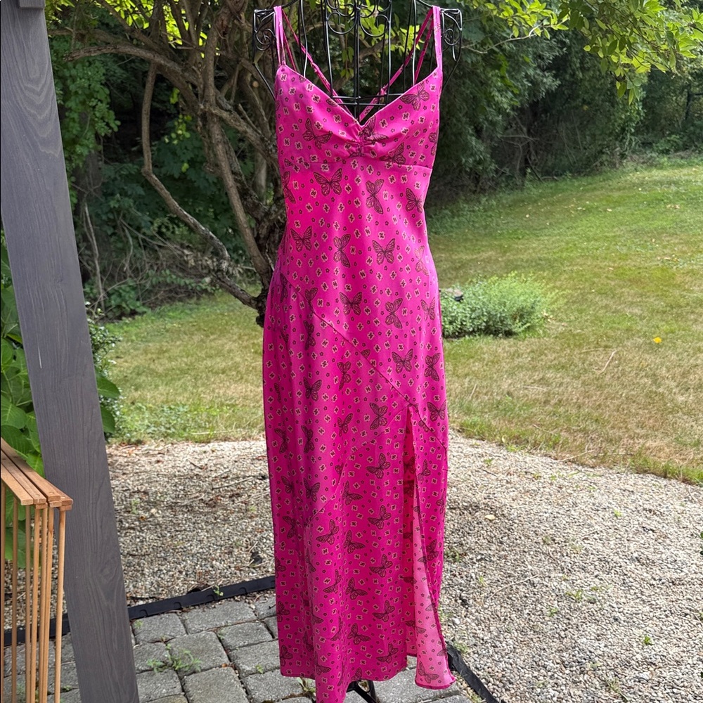 Urban outfitters samara fuchsia, butterfly slip dress